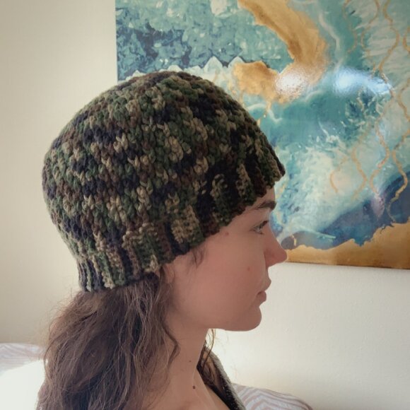 🧶Handmade Crochet Camo Hat | Female Camo Beanie - Picture 5 of 5